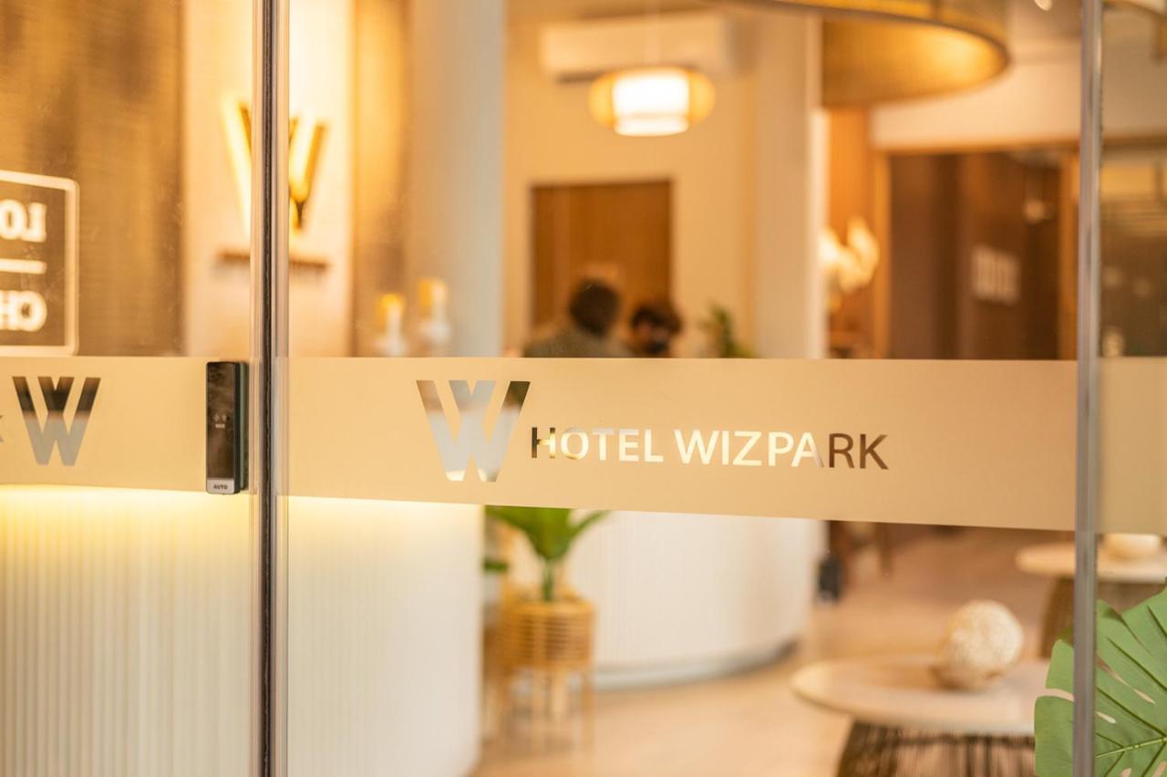Hotel Wizpark Ratchada Bangkok Exterior foto